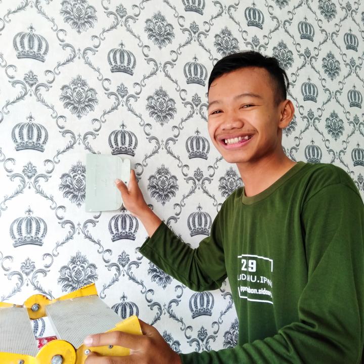 Cara Pasang Wallpaper Sendiri di Rumah Cara Pasang Wallpaper Sendiri di Rumah